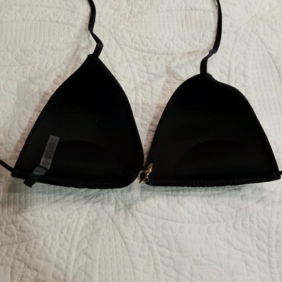 Bikini - Picture 3 of 4